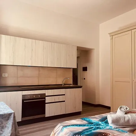 Apartment The Square Orosei