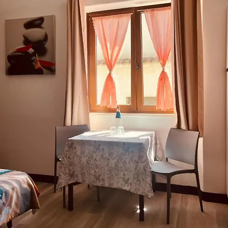 The Square Apartment