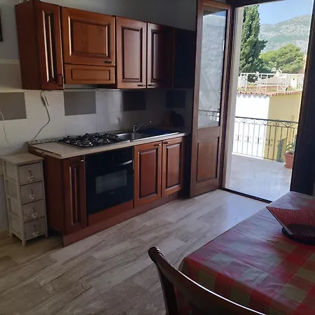 The Square Apartment