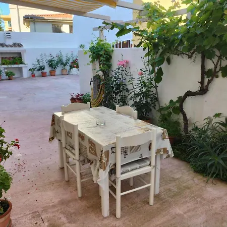 Apartment The Square Orosei